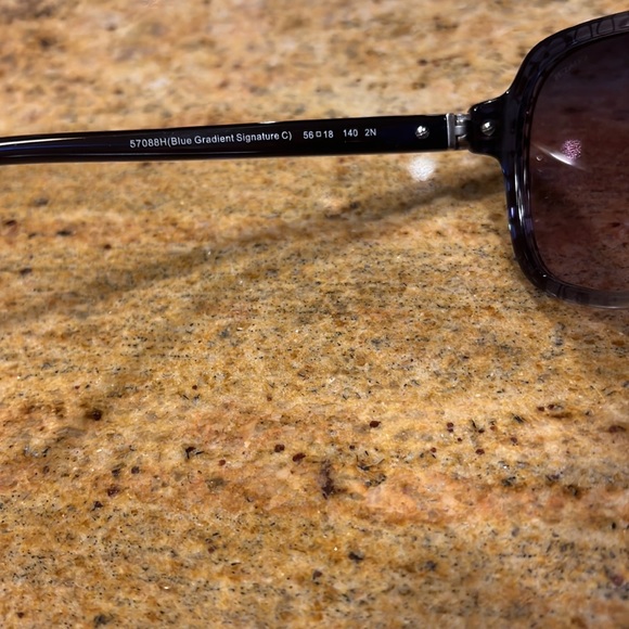 Brand new Coach sunglasses 57088H HC 8349U 56-18-140